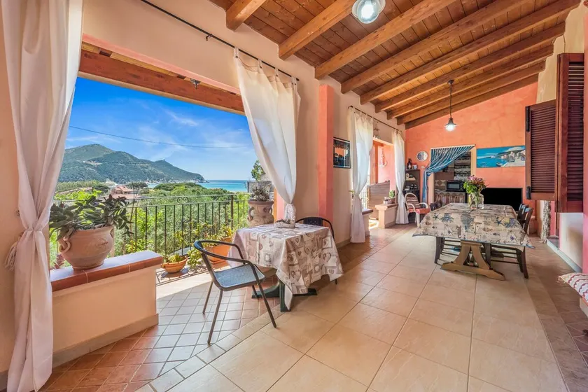 Holiday Home 'Villetta Degli Oleandri' with Sea View, Private Terrace and Air Conditioning - Image 1