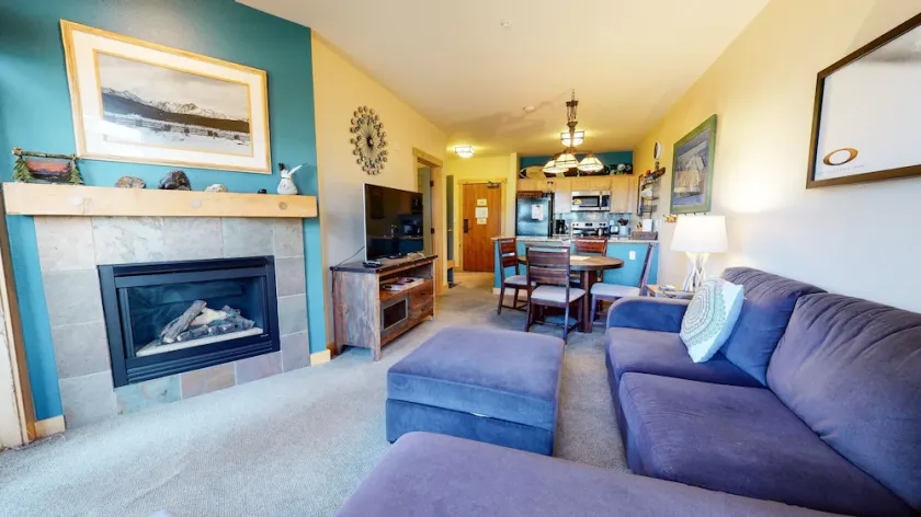 Sunstone 127 Modern Condo At Sunstone Lodge with Great Complex Amenities near Ski-In Ski-Out by RedAwning - Image 1