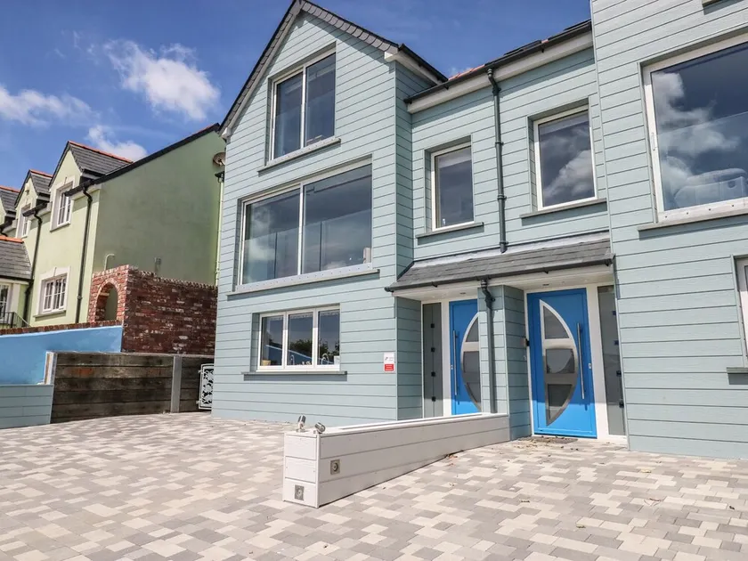 Harmon Vale, SOLVA - Image 1