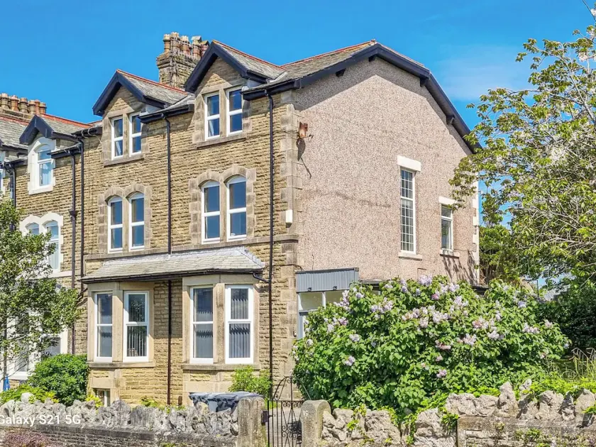 2 bedroom accommodation in Hest Bank - Image 1