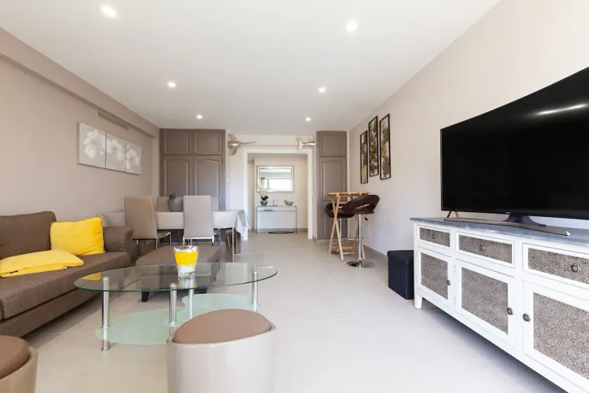 Kikiloue 2 min from the beaches terrace and parking Palm Beach - Image 1