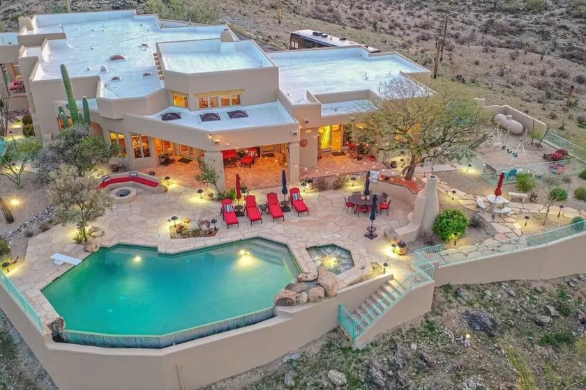 Double D Ranch- Heated Pool, Hot Tub & Endless Views! - Image 1