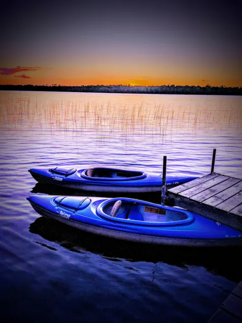 Lake front Cabin: Modern, Comfortable, Secluded. Great fishing & boating. - Image 1