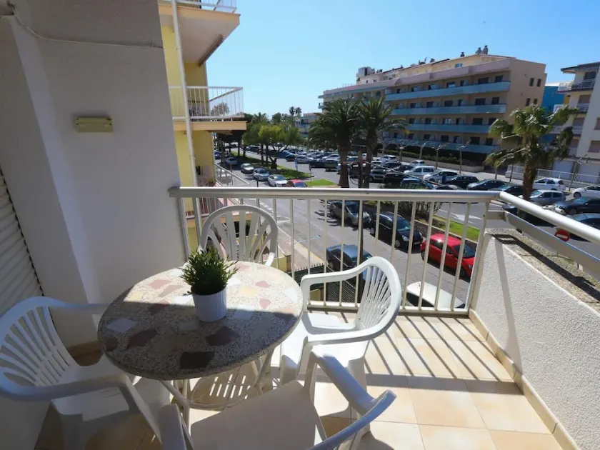 132-REGUERAL Apartment 50m from the beach of Cambrils - Image 1