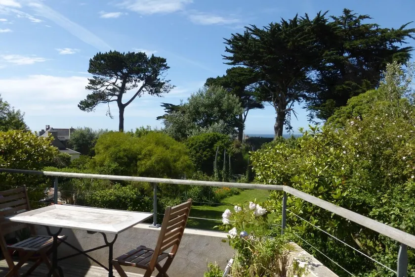 Villa a Port Blanc con vista mare - Image 1