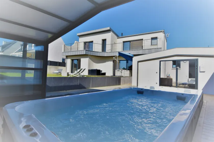 The Villa des Marins Pêcheurs, 8 people, Jacuzzi, Spa - Image 1