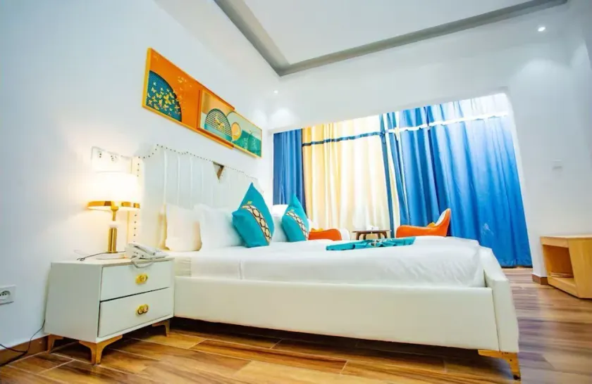 520 HOTEL Et RESIDENCE - Image 1