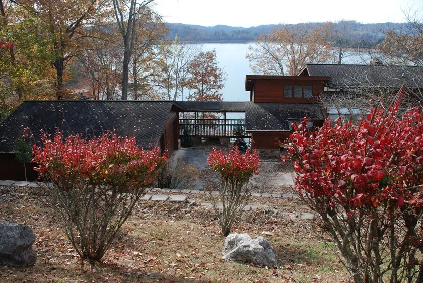 \"Sunset Shores\" Privates Blockhaus am Seeufer im Deerfield Resort für 16 Personen - Image 1