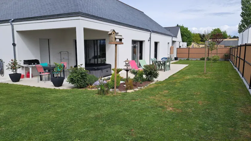 New house in St Armel in the Gulf of Morbihan with 6-seater Jacuzzi - Image 1