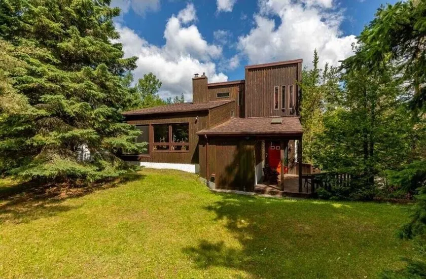 Cozy, Nature Lover's Retreat - Image 1