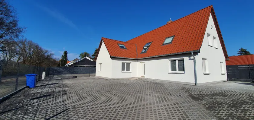 House for 20 guests in 30 minutes to Berlin Centrum - Image 1