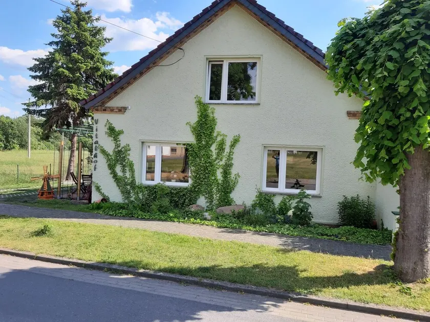 1 appartement et 6 gîtes idéaux pour les familles non loin de la Spreewald - Image 1