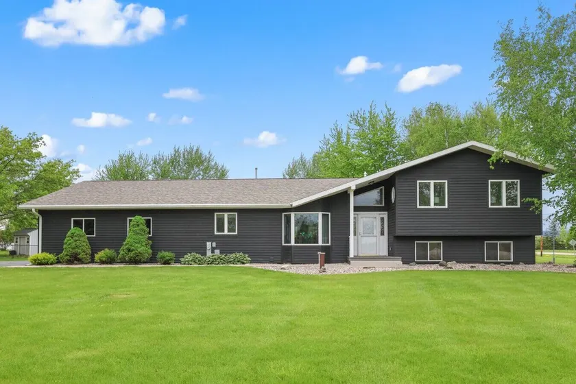 The Harbor Hideaway- Neat Lake Winnebago - Image 1