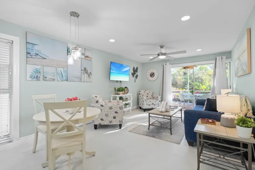 Beach Castle # 17: 1 BR / 1 BA Resort sur Longboat Key par RVA, pour 4 personnes - Image 1