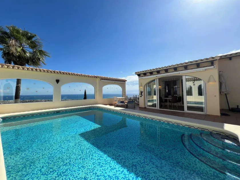 T-0121, Canarios, Fantastic villa with panoramic sea views - Image 1