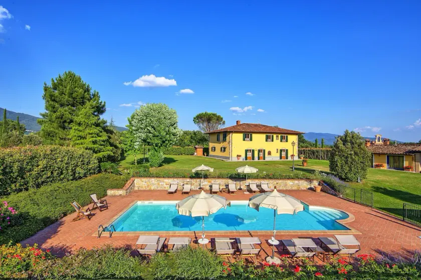 Alleinstehendes Ferienhaus mit  W-LAN, privatem Pool, TV, Innenhof, Haustiere erlaubt, Panoramablick - Image 1