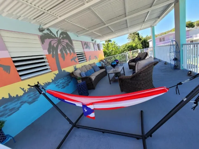 Apt w/ Pool Deck & Games, 5 mins From The Beach- CU - Image 1