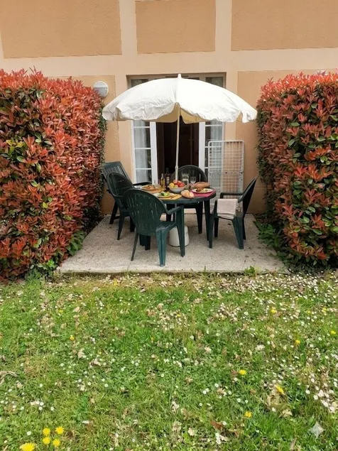 Duplex by the Lake - Image 1