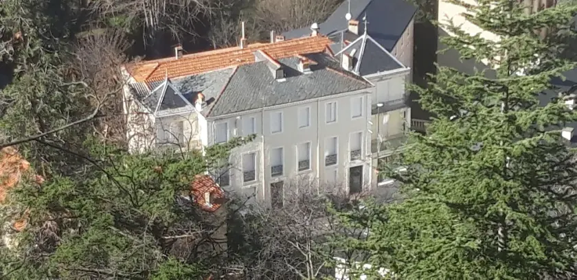 Large 17 bedroom holiday home in French Pyrenees with private garden and pool - Image 1