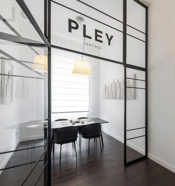 PLEY Boutique Del Centro - Image 1
