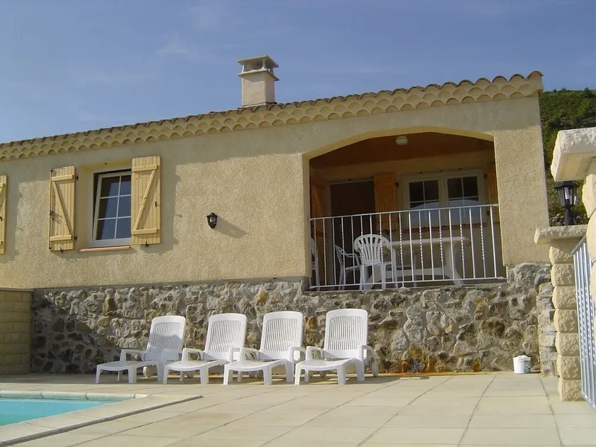 Le Sapin B : Mooie Vakantiewoning met Zwembad in de Ardèche - Image 1