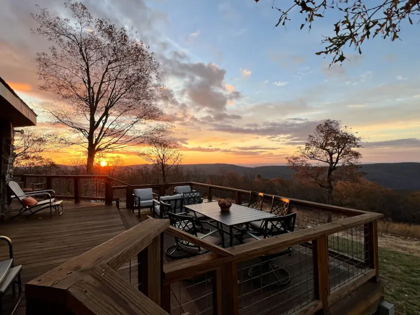 Private Mountain Lodge - Game Room, Firepit and 16 Acres to Roam - Image 1