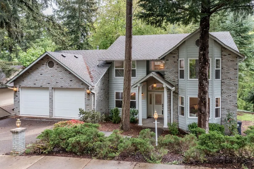 Entire 4-bedroom house, billiards and ping-pong, close to University of Oregon - Image 1