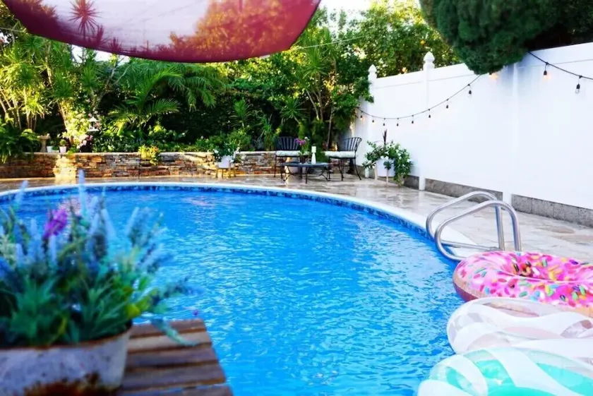 * NY KONSTRUKTION * Sol sprøjtet 2b King bed m / pool ved LAX - Image 1