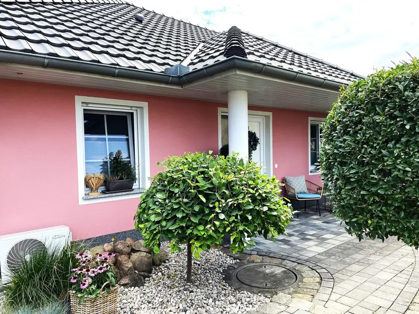 Seeliebe mit Sauna und nur 50 mtr. bis zum Strand - Image 1
