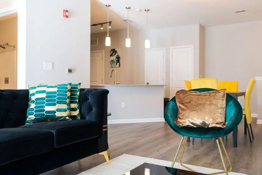 Charming 1-bedroom Retreat in Tranquil Zionsville - Image 1