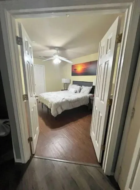 Charming 3 Bedroom Condo in South Dallas - Image 1