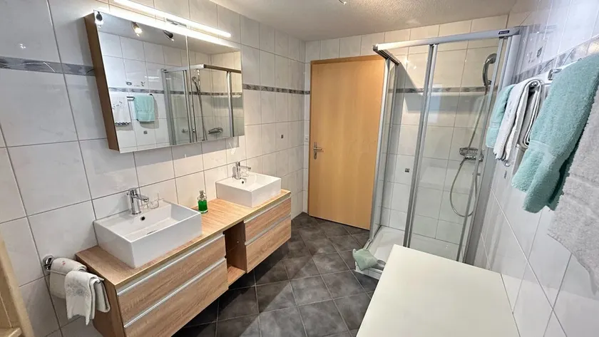 Bedroom Retreat in Saas Valley - Image 1