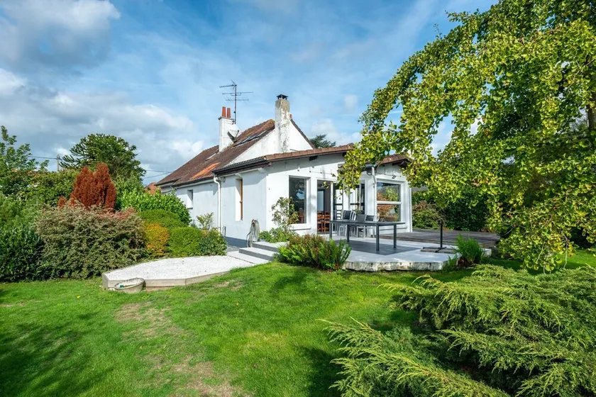 Grande Maison Familliale - Image 1
