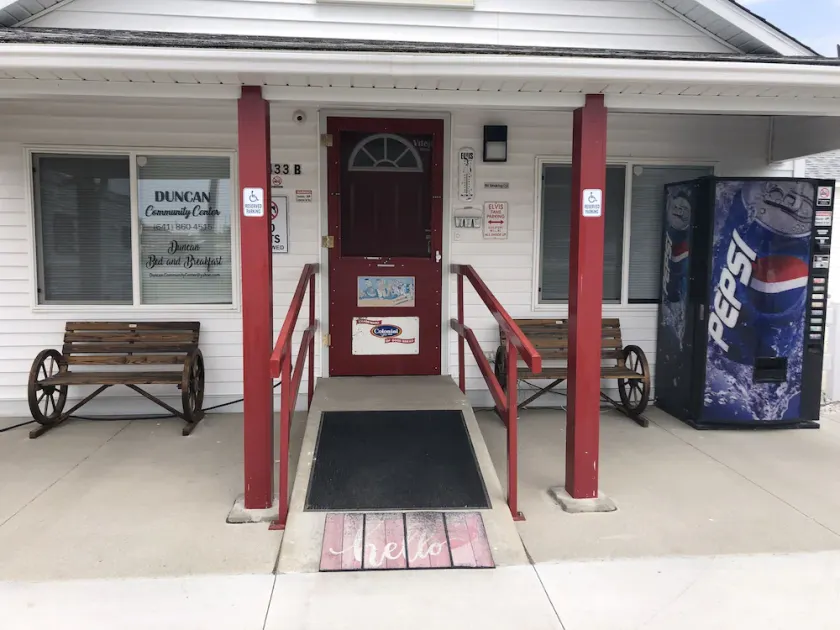 2 BR  B&B Small Town Rural Setting Personal Fun Arcade - Image 1