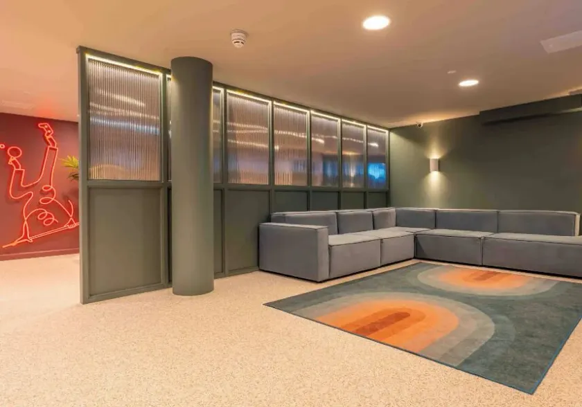 For Students Only - Accommodations at The Pad Egham 15 Min Walk to City Centre - Image 1