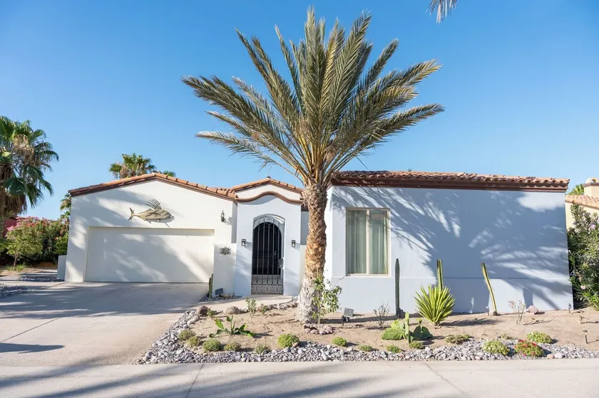 Beautiful & Modern villa with fireplace! v71 - Image 1