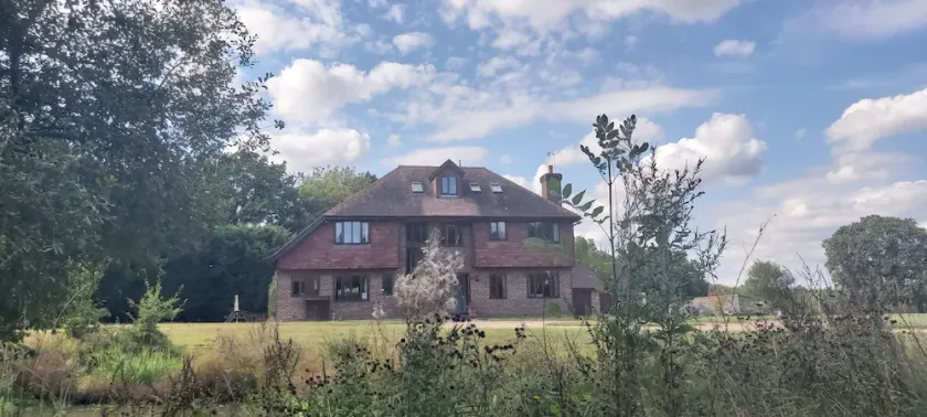 Country Farmhouse sleeps 2- 24.7 bedrooms. + Annex.Just over an hour from London - Image 1