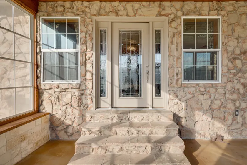 WOW! Check out this Gorgeous Cabin! - Image 1