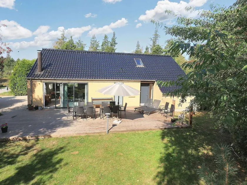 10 Person Holiday Home in Vaeggerlose-by Traum - Image 1