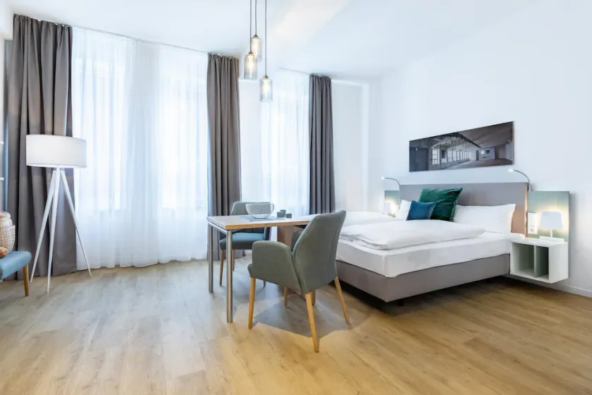 Schickes 1-zimmer Apartment in Bester Hafenlage für den Städtetrip Nach Wismar - Image 1