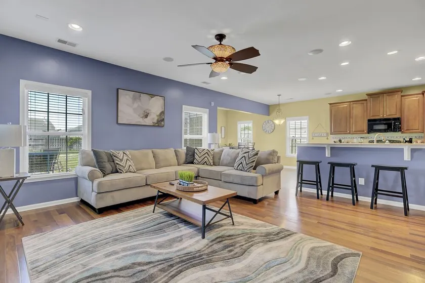 ENTIRE ENJOYABLE HOUSE WITH PLAY BOARDS IN SUMMERVILLE  <br>5BEDROOM - Image 1