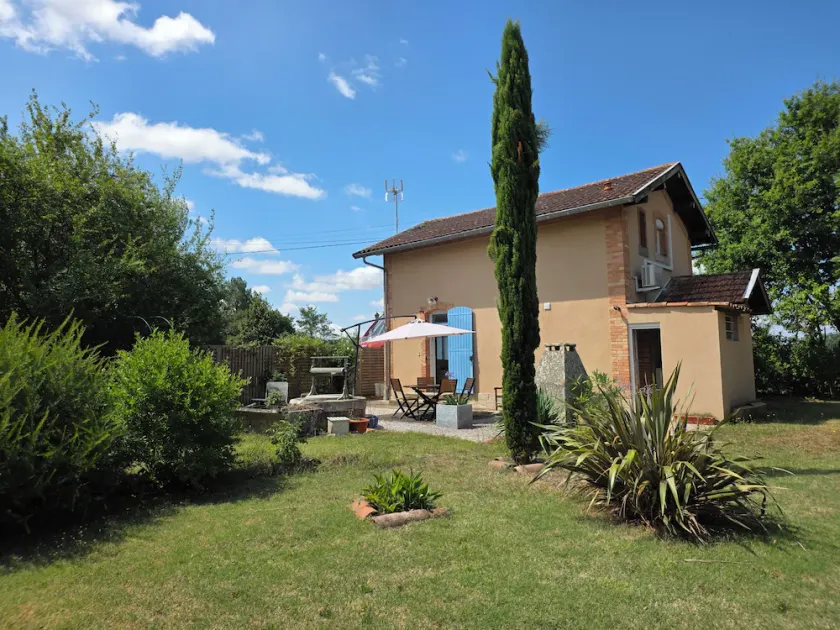 Charming little cottage located 7km from the episcopal city of Albi. - Image 1