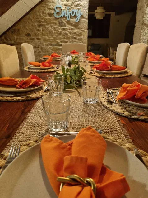 REFURBISHED RURAL HOUSE WITH BEAUTIFUL ROOMS - Image 1