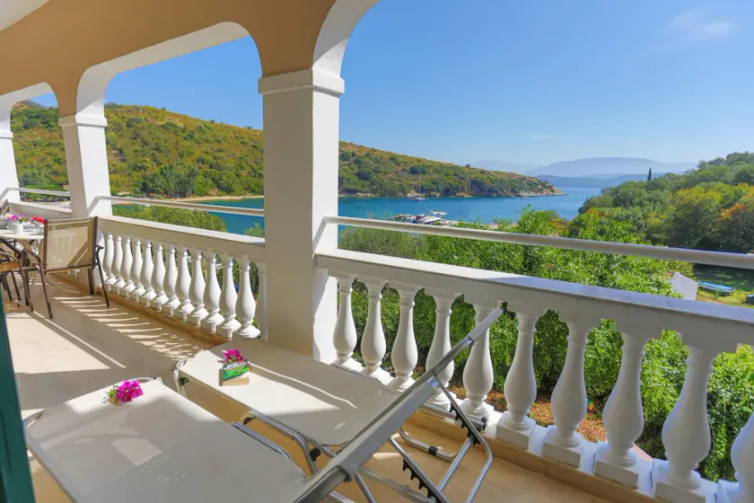 Evanna House in Saint Stephanos - Image 1