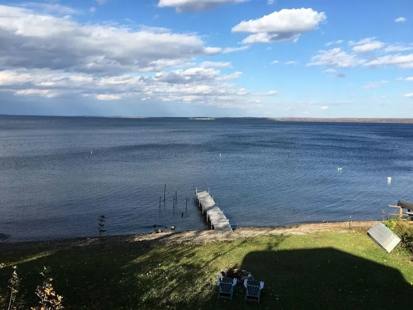 Amazing Lake Views / 100 m Privatstrand / Whirlpool / Weinstraße / Haustiere / Seneca West Side - Image 1
