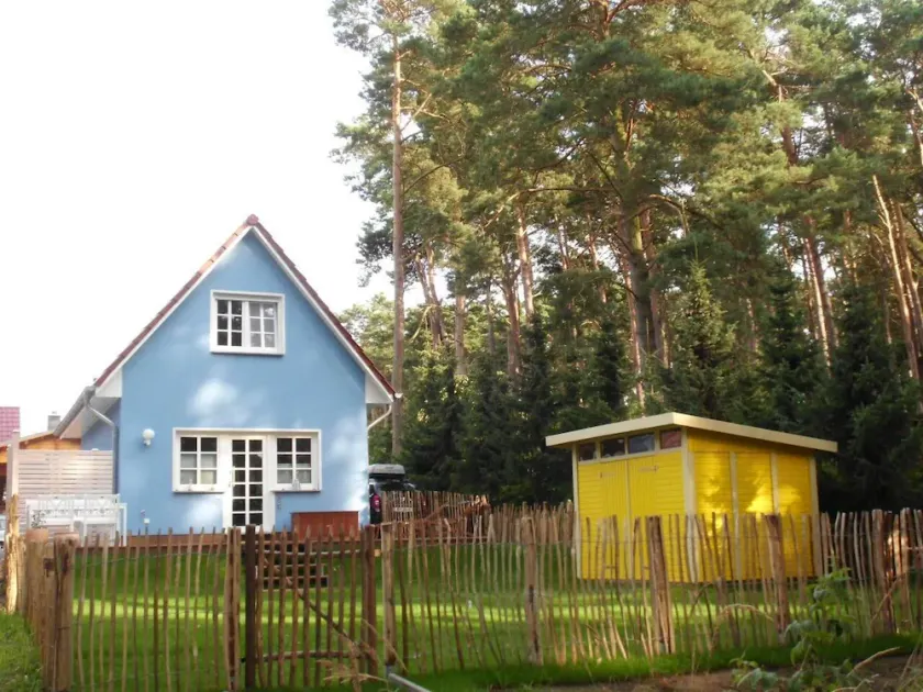 Nouvelle maison de vacances en forêt. Mer Baltique en 2 minutes. Achterwasserblick. - Image 1