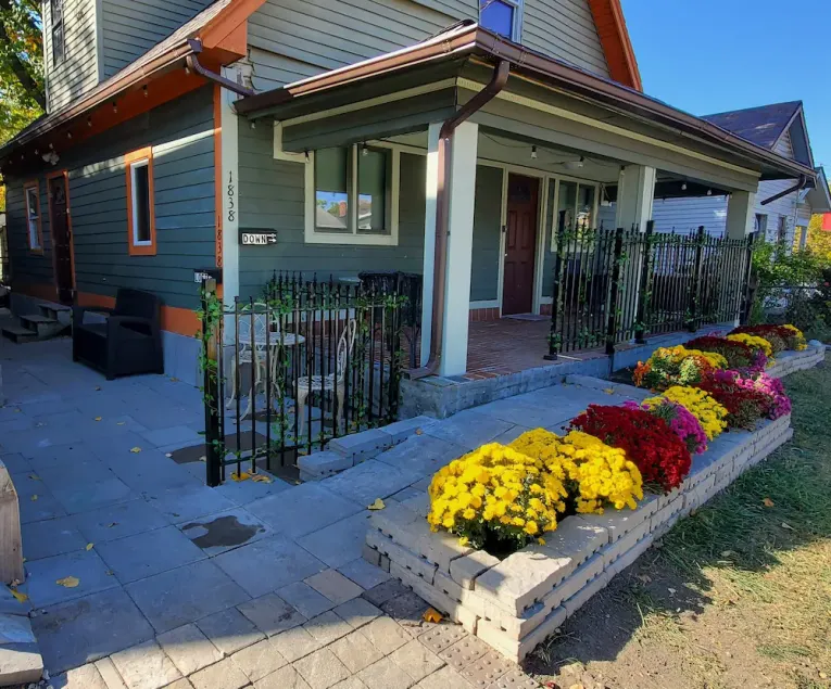 2 Bedroom with Finished Basement Duplex Close to Downtown Indianapolis  - Image 1