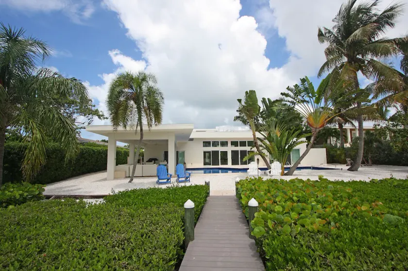 Lido Shores Sanctuary - Image 1