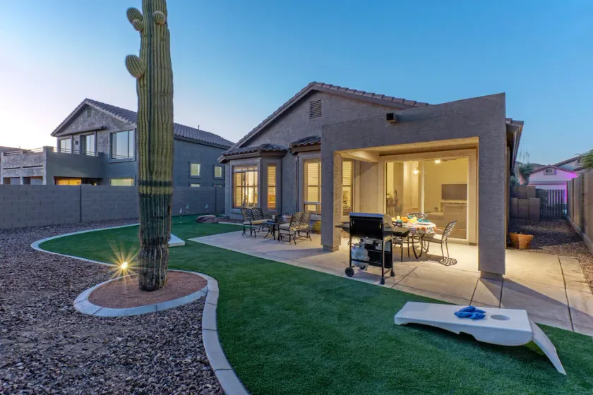 31 Day Rental: Park View, Near Golf & Trails, Comm Htd POOL & Spa, Putt Green, Corn Hole - Image 1