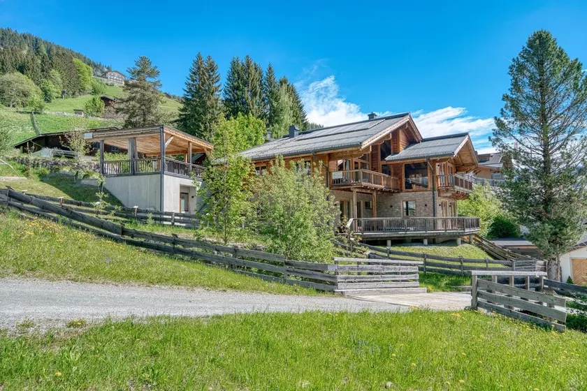 superior Chalet - 50m to Skilift - Image 1